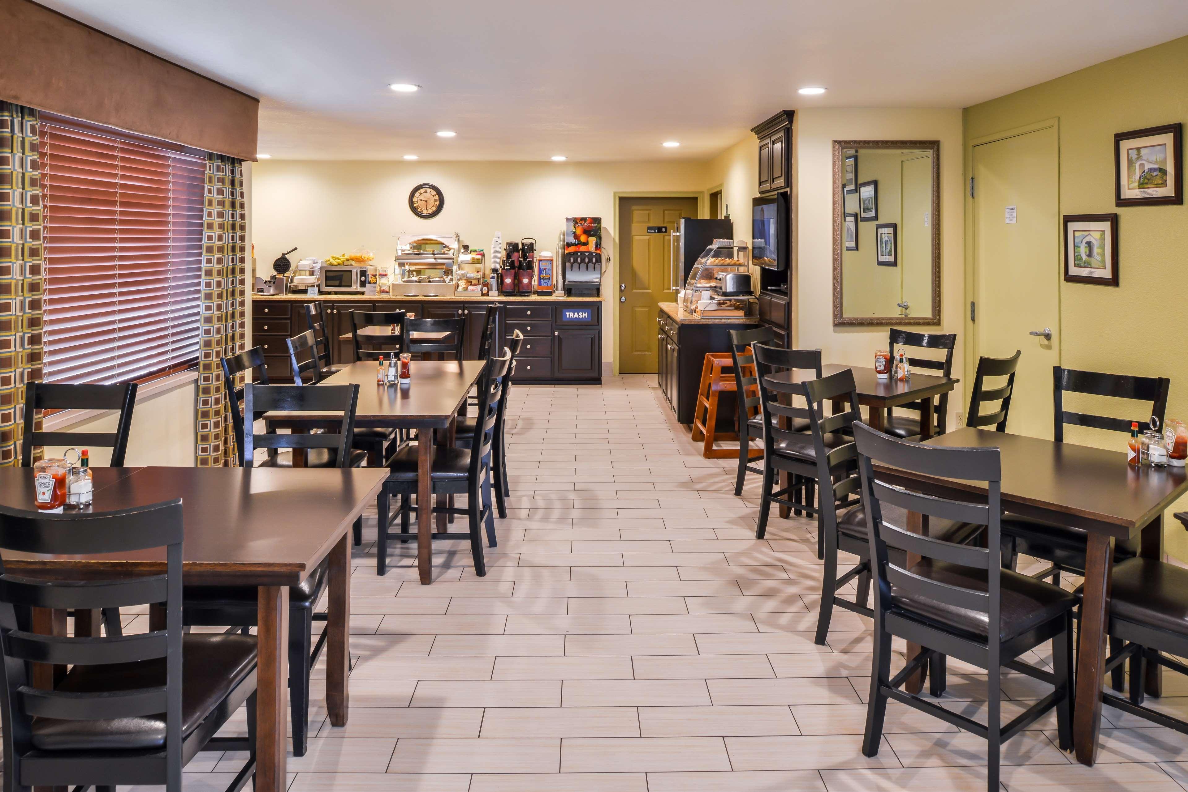 Best Western Cottage Grove Inn Екстер'єр фото