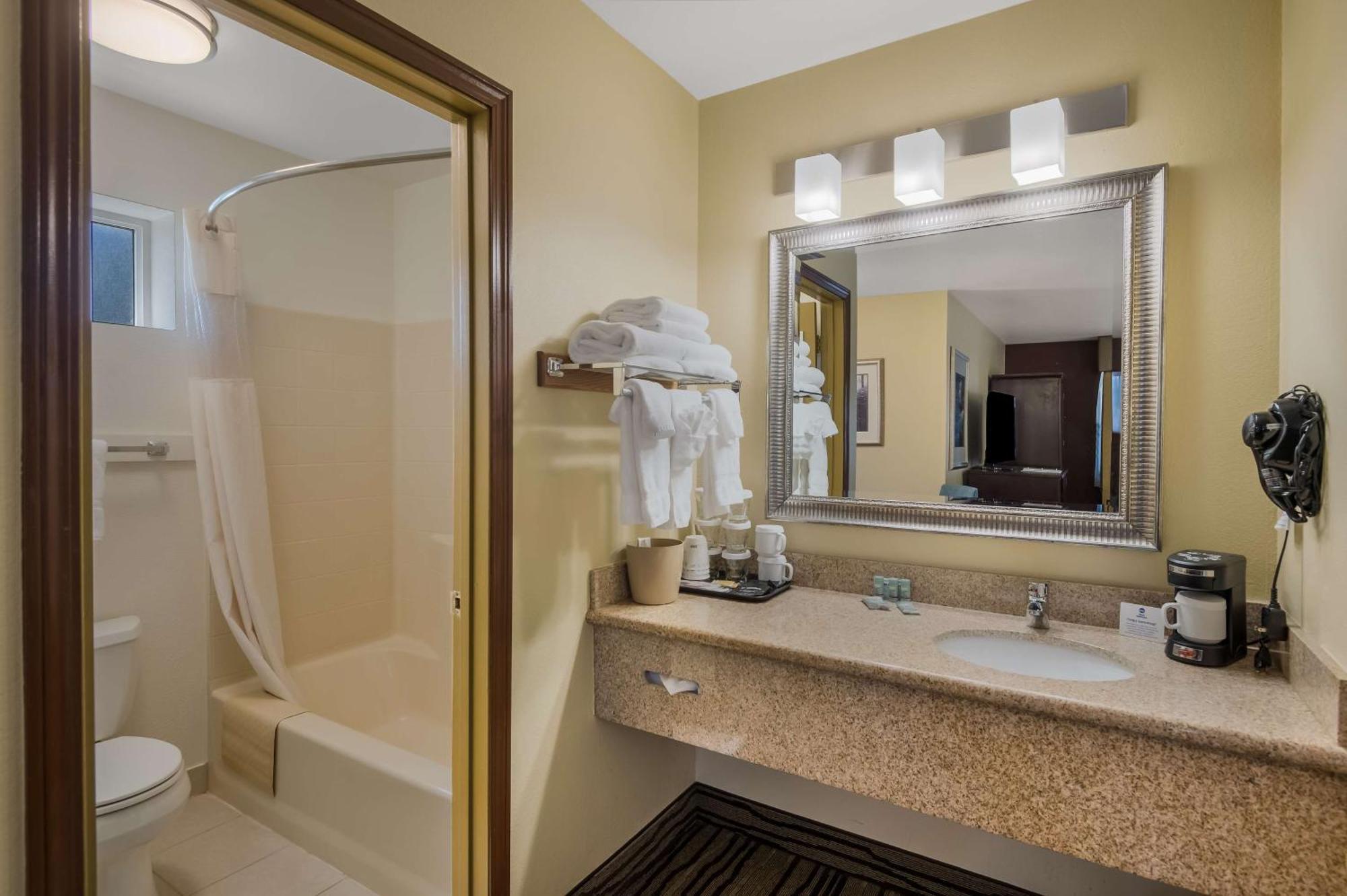 Best Western Cottage Grove Inn Екстер'єр фото