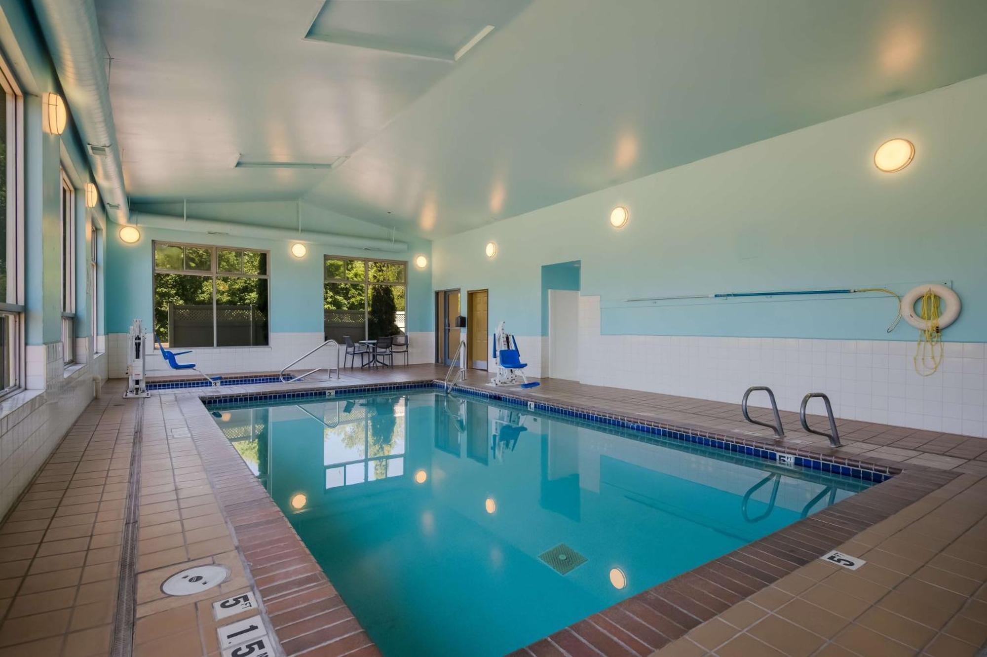 Best Western Cottage Grove Inn Екстер'єр фото