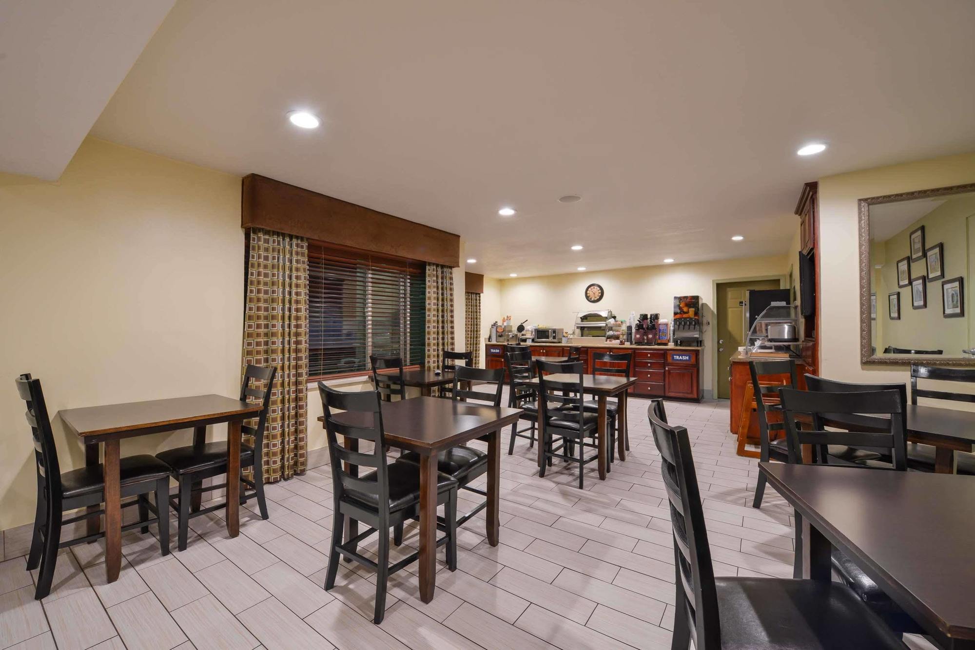 Best Western Cottage Grove Inn Екстер'єр фото
